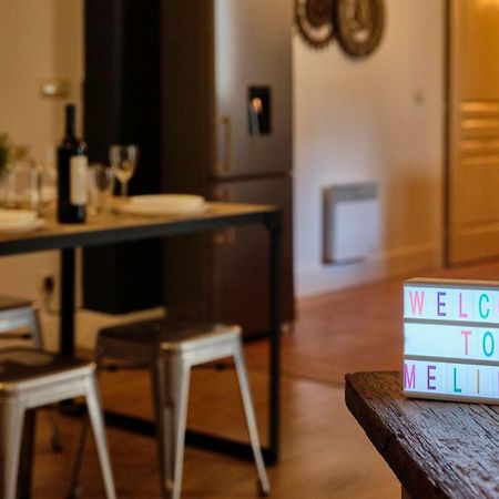 Melina - Appartement Dans Les Remparts De La Bastide Avec Parking Et Terrasse 卡尔卡松 外观 照片