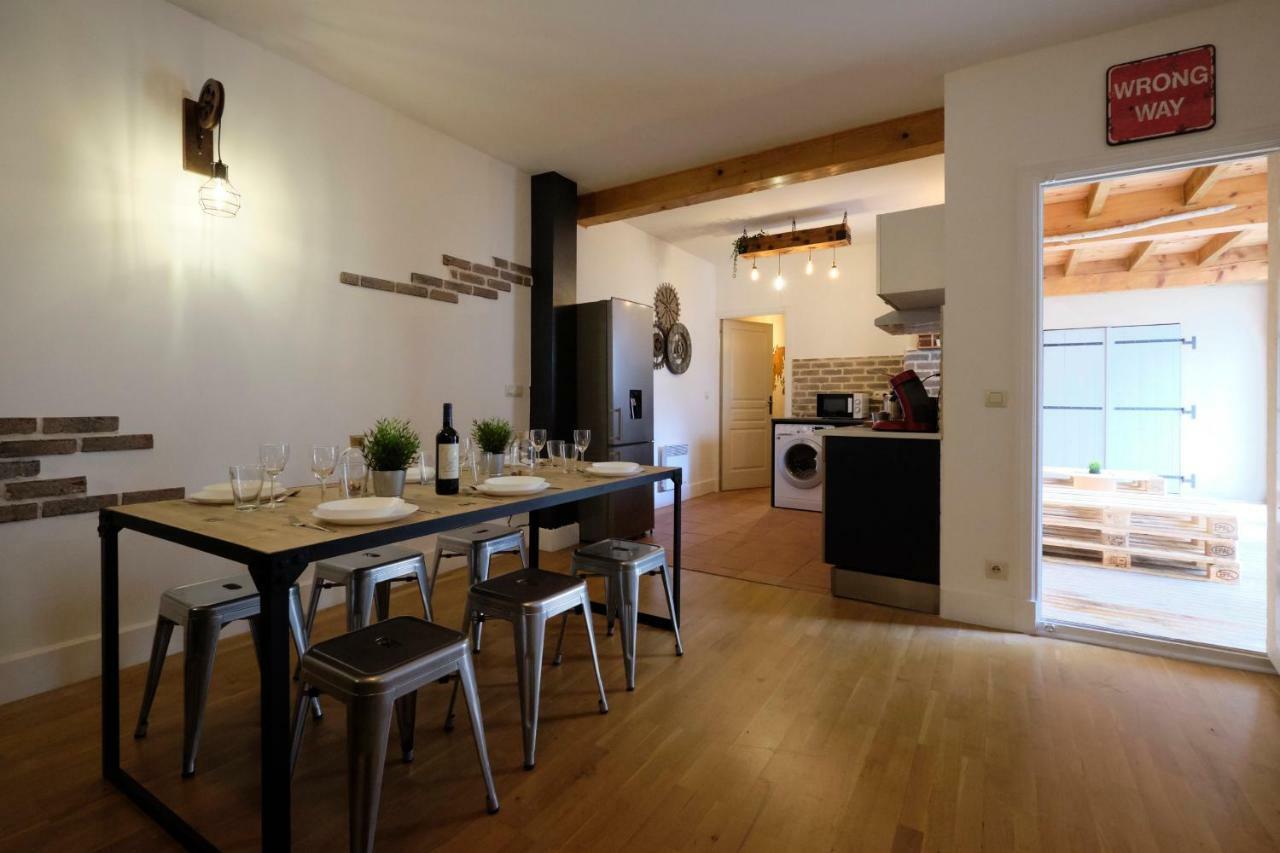 Melina - Appartement Dans Les Remparts De La Bastide Avec Parking Et Terrasse 卡尔卡松 外观 照片